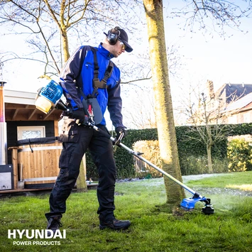 Hyundai tuinmachine 4-in-1 set 31cc Hyundai Tuinmachine 4-in-1 Set 31cc -Buiten Tuin 123 3480