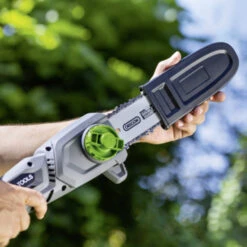 LUX 20V Telescopische Heggenschaar/kettingzaag (zonder Accu) 15 LUX 20V Telescopische Heggenschaar/kettingzaag (zonder Accu) -Buiten Tuin 123 3924