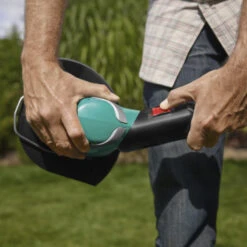 Bosch Elektrische Trimmer ART 24 - 400W 24cm 4 Bosch Elektrische Trimmer ART 24 - 400W 24cm -Buiten Tuin 123 4016