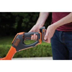 Black & Decker BLACK+DECKER 18V Bosmaaier STC1820PCB-XJ 28cm (zonder Accu) 5 Black & Decker BLACK+DECKER 18V Bosmaaier STC1820PCB-XJ 28cm (zonder Accu) -Buiten Tuin 123 4093