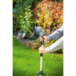 LUX 20V Trimmer 26cm Incl. 2,0Ah Accu + Lader 9 LUX 20V Trimmer 26cm Incl. 2,0Ah Accu + Lader -Buiten Tuin 123 4113