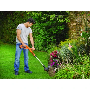 BLACK+DECKER 18V trimmer ST182320 25cm incl. 2,0Ah accu + lader Black & Decker BLACK+DECKER 18V Trimmer ST182320 25cm Incl. 2,0Ah Accu + Lader -Buiten Tuin 123 4118