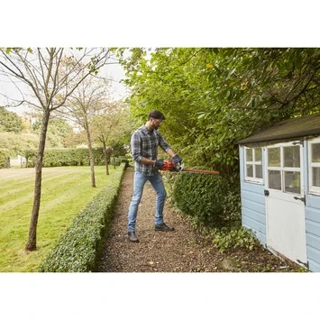 BLACK+DECKER elektrische heggenschaar BEHT251-QS Black & Decker BLACK+DECKER Elektrische Heggenschaar BEHT251-QS -Buiten Tuin 123 4186