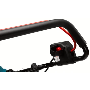 Makita 2x18V grasmaaier DLM382CM2 38cm incl. twee 4,0Ah accu's + lader Makita 2x18V Grasmaaier DLM382CM2 38cm Incl. Twee 4,0Ah Accu's + Lader -Buiten Tuin 123 4285