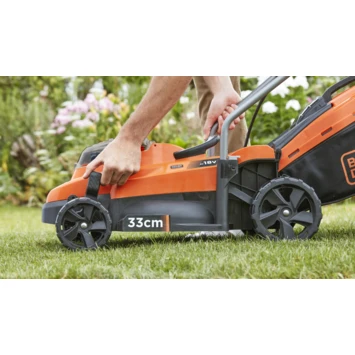 BLACK+DECKER 2x18V grasmaaier BCMW33184L2-QW 33 cm incl. twee 4,0 Ah accu's Black & Decker BLACK+DECKER 2x18V Grasmaaier BCMW33184L2-QW 33 Cm Incl. Twee 4,0 Ah Accu's -Buiten Tuin 123 4432