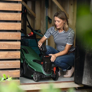 Bosch 18V grasmaaier CityMower 32cm (zonder accu) Bosch 18V Grasmaaier CityMower 32cm (zonder Accu) -Buiten Tuin 123 4457