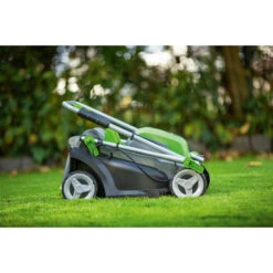 LUX 20V Accu Grasmaaier 33cm Incl. 2 Accu's 4,0Ah + Lader 6 LUX 20V Accu Grasmaaier 33cm Incl. 2 Accu's 4,0Ah + Lader -Buiten Tuin 123 4493