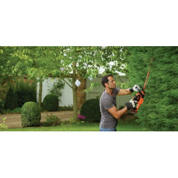 BLACK+DECKER 18V heggenschaar GTC18504PC incl. 4.0 Ah accu Black & Decker BLACK+DECKER 18V Heggenschaar GTC18504PC Incl. 4.0 Ah Accu -Buiten Tuin 123 4637