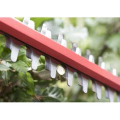 SKIL 20V Heggenschaar 0428AA 45cm Incl. 2,0Ah Accu + Snellader 6 SKIL 20V Heggenschaar 0428AA 45cm Incl. 2,0Ah Accu + Snellader -Buiten Tuin 123 4798