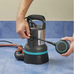 Gardena Dompelpomp 11000 4 Gardena Dompelpomp 11000 -Buiten Tuin 123 607