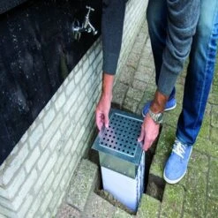 Hydroblob Infiltratieput 25x25x35cm Met Verzinkt Rooster 4 Hydroblob Infiltratieput 25x25x35cm Met Verzinkt Rooster -Buiten Tuin 123 895